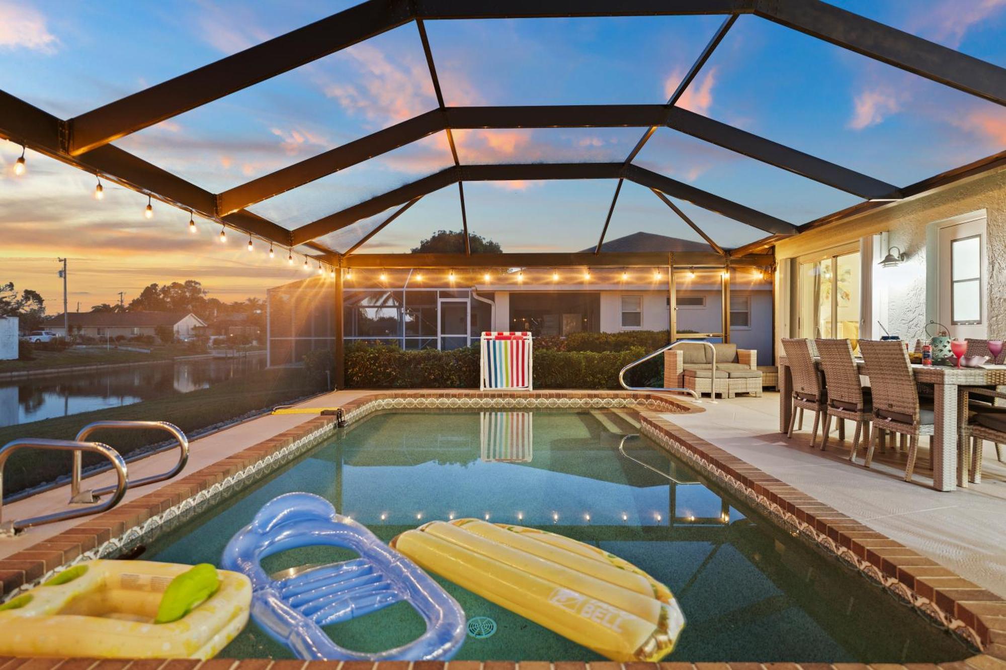 Serenity Waterfront Villa With King Suite, Private Pool, Great Lanai Enclosure And Long Water Views Cape Coral Exterior photo