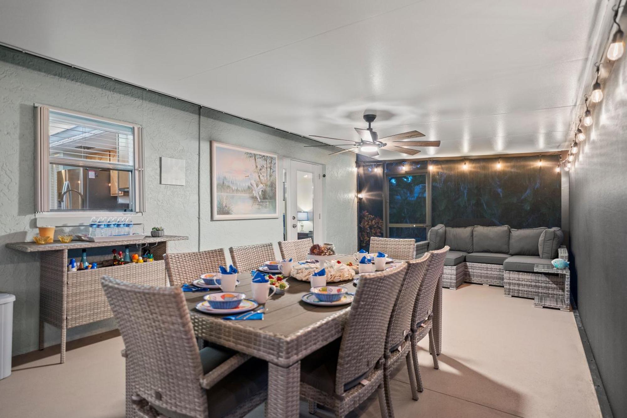 Serenity Waterfront Villa With King Suite, Private Pool, Great Lanai Enclosure And Long Water Views Cape Coral Exterior photo