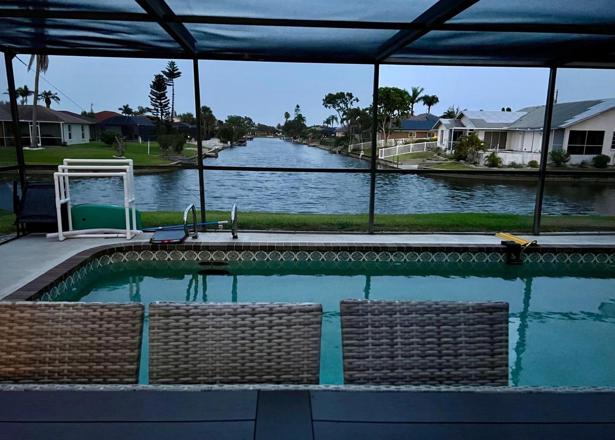 Serenity Waterfront Villa With King Suite, Private Pool, Great Lanai Enclosure And Long Water Views Cape Coral Exterior photo