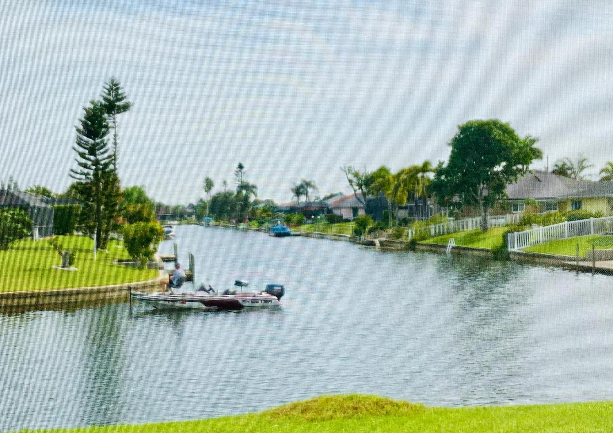 Serenity Waterfront Villa With King Suite, Private Pool, Great Lanai Enclosure And Long Water Views Cape Coral Exterior photo
